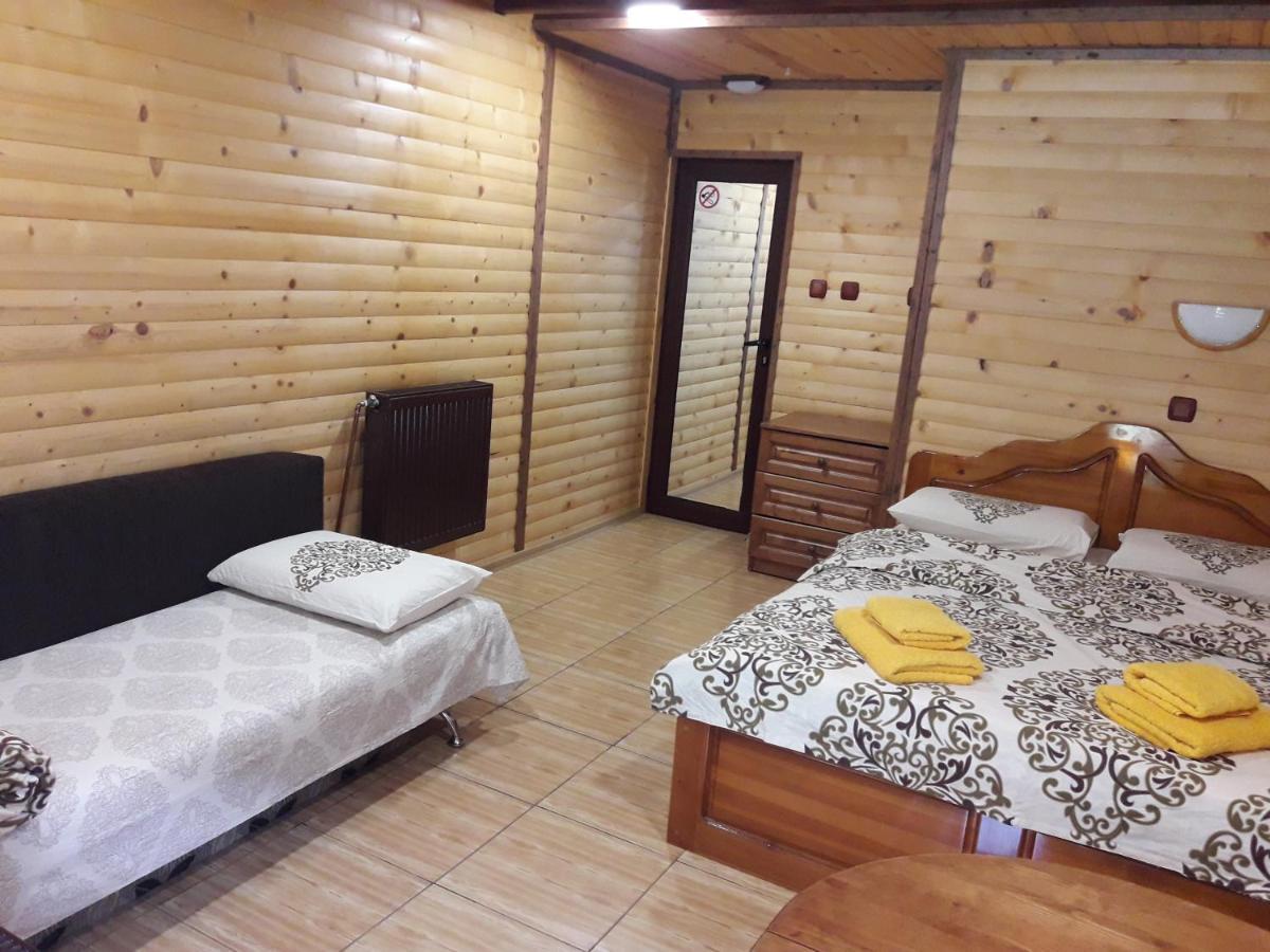 Guest House Chobaka Trigrad Bagian luar foto